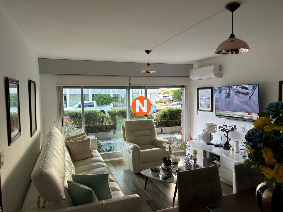 Apartamento Ref.224924 - Oportunidad Apartamento de 3 Dormitorios y 2 baños en Edificio Porto Santo - Punta del Este