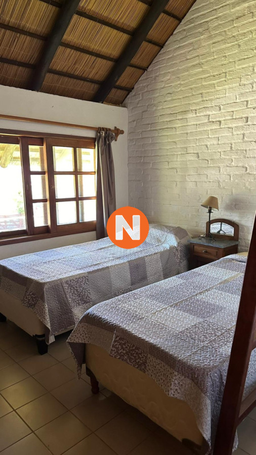 Casa Ref.225219 - Vendo Excepcional Chalet de 4 Dorm y 4 baños en San Rafael Zona del Hotel Cipriani muy valorada 