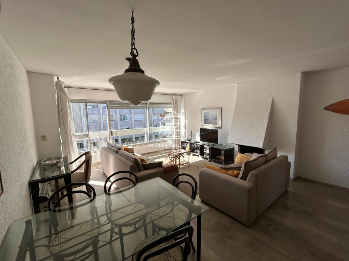 Apartamento ID.4437 - Edificio Porto Santo - Punta del Este Apartamento de 3 Dormitorios y 3 baños 