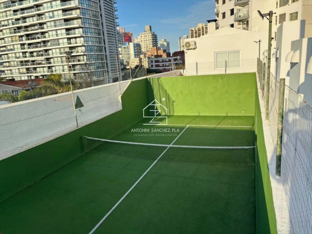 Apartamento ID.4433 - Apartamento 2 Dormitorios y 2 Baños con Cochera y Baulera - Amueblado, a Pasos del Mar y Gorlero