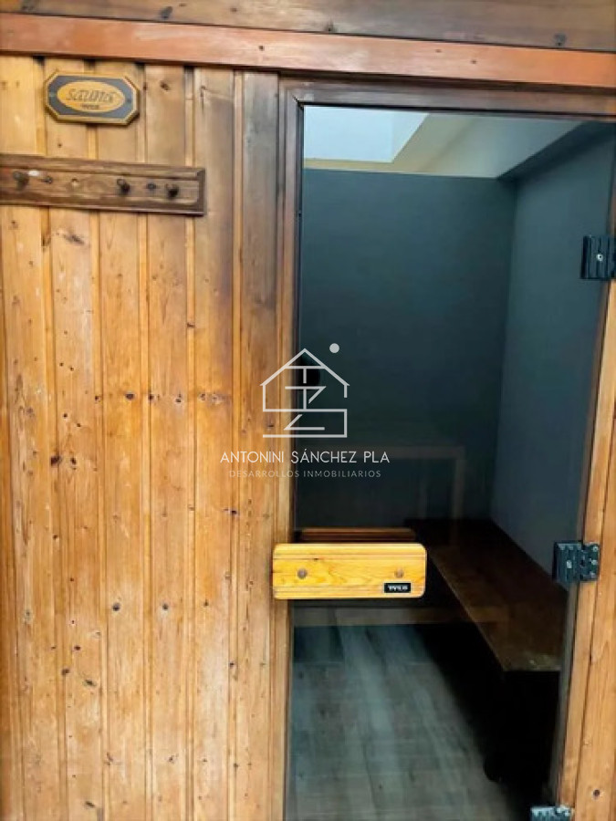 Apartamento ID.4433 - Apartamento 2 Dormitorios y 2 Baños con Cochera y Baulera - Amueblado, a Pasos del Mar y Gorlero