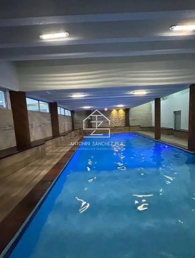 Apartamento ID.4433 - Apartamento 2 Dormitorios y 2 Baños con Cochera y Baulera - Amueblado, a Pasos del Mar y Gorlero
