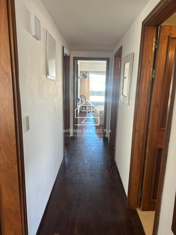 Apartamento ID.4437 - Edificio Porto Santo - Punta del Este Apartamento de 3 Dormitorios y 3 baños 