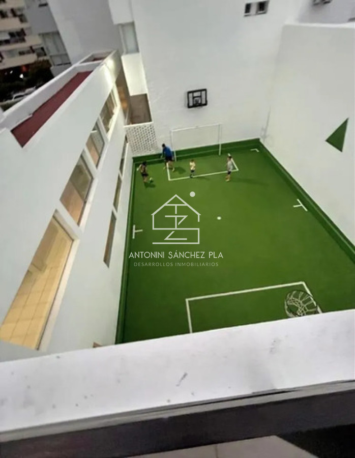 Apartamento ID.4433 - Apartamento 2 Dormitorios y 2 Baños con Cochera y Baulera - Amueblado, a Pasos del Mar y Gorlero