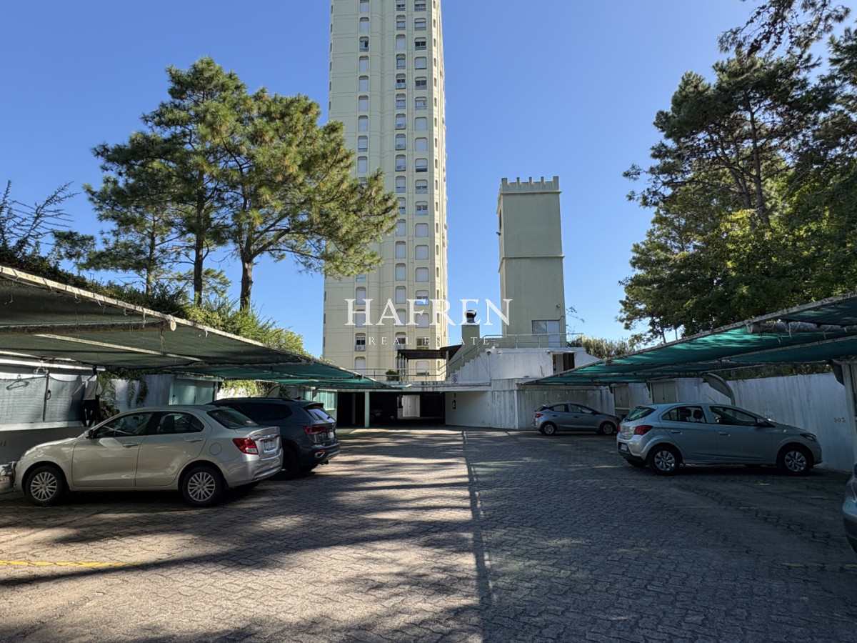 Apartamento ID.281 - Apartamento frente a Punta Shopping, Punta del Este