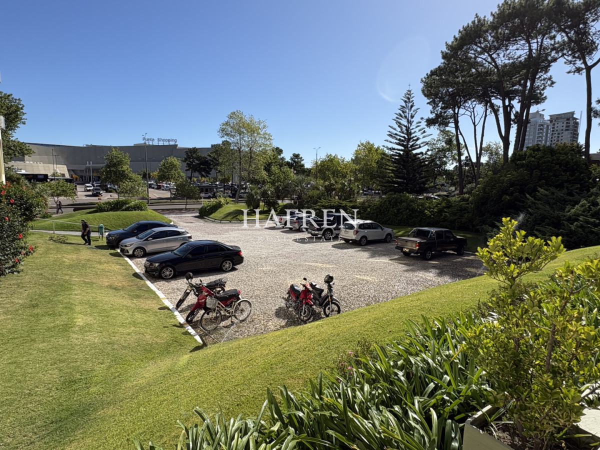 Apartamento ID.281 - Apartamento frente a Punta Shopping, Punta del Este