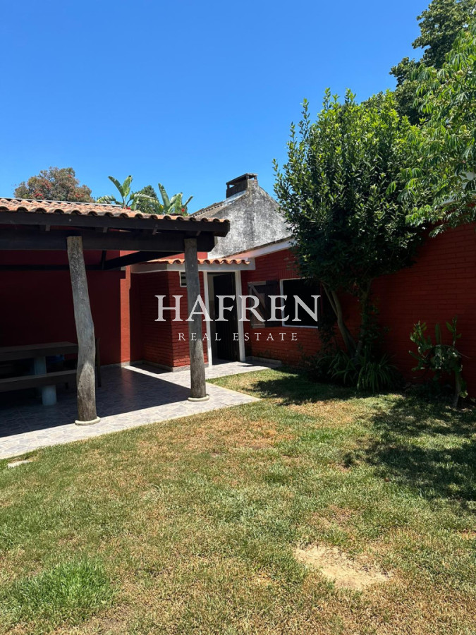 Casa ID.505 - OPORTUNIDAD EN BARRIO CANTEGRIL . VENDO CASA DE 3 DORM. Y 3 BAÑOS EN ZONA DE COLEGIOS, FACULTADES Y CENTROS DE SALUD 