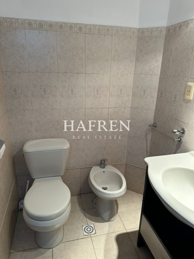Casa ID.505 - OPORTUNIDAD EN BARRIO CANTEGRIL . VENDO CASA DE 3 DORM. Y 3 BAÑOS EN ZONA DE COLEGIOS, FACULTADES Y CENTROS DE SALUD 