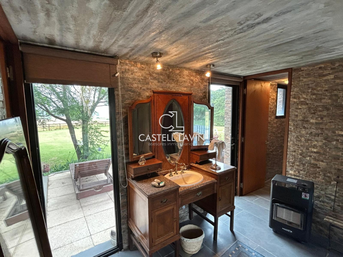 Chacra ID.847 - OPORTUNIDAD !!!!  VENDO CHACRA DE 14 HAS QUE YA NO SE ENCUENTRAN EN LA ZONA . CANCHA DE POLO , PICADERO Y CABALLERIZAS 