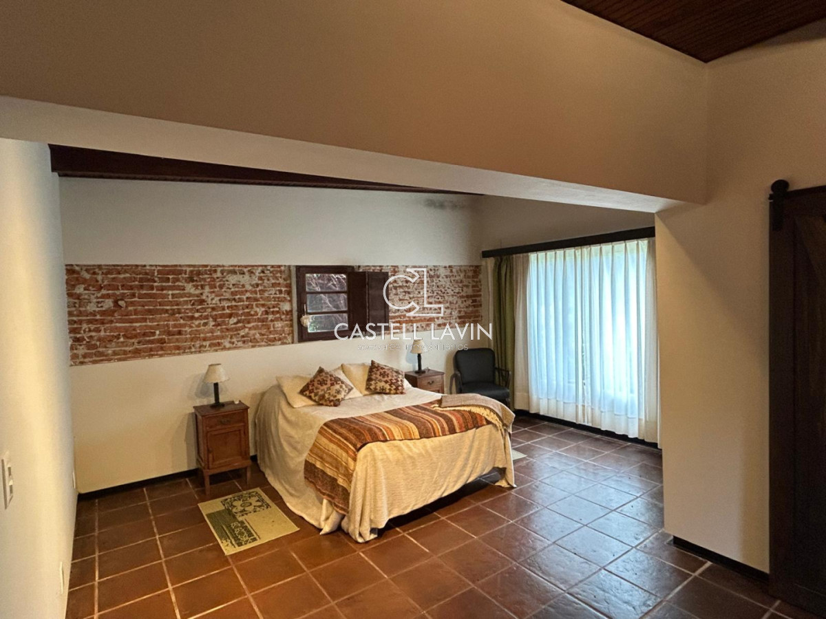 Chacra ID.847 - OPORTUNIDAD !!!!  VENDO CHACRA DE 14 HAS QUE YA NO SE ENCUENTRAN EN LA ZONA . CANCHA DE POLO , PICADERO Y CABALLERIZAS 