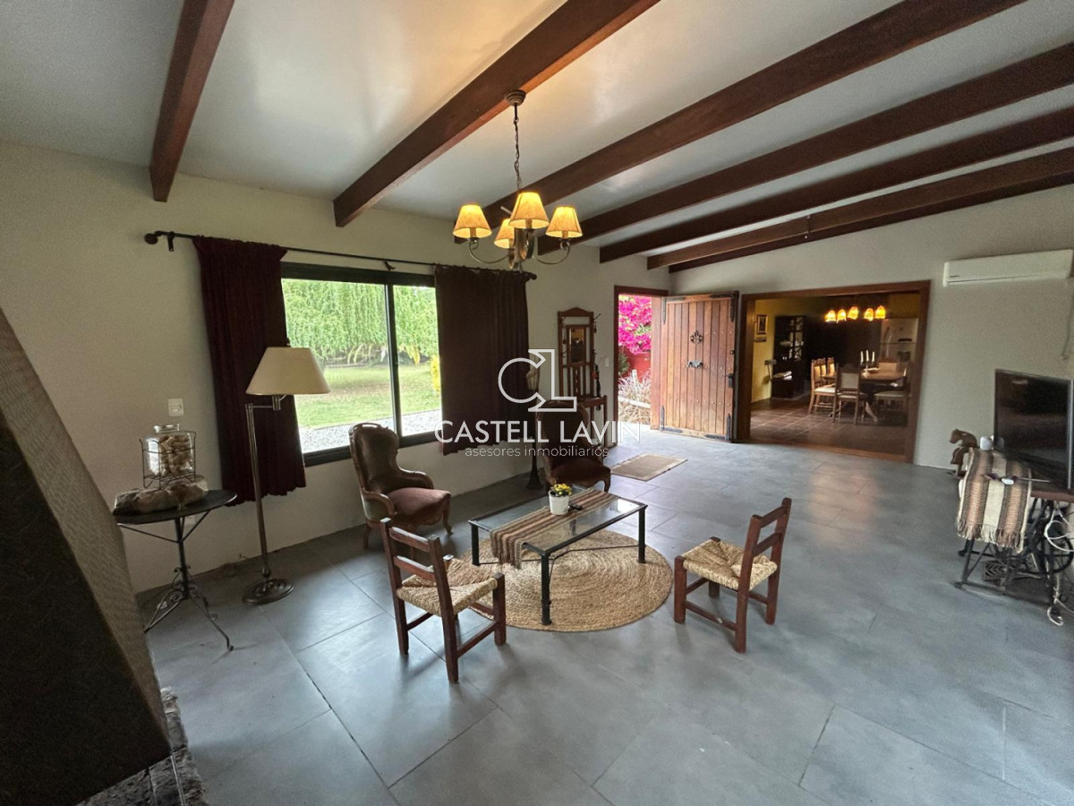 Chacra ID.847 - OPORTUNIDAD !!!!  VENDO CHACRA DE 14 HAS QUE YA NO SE ENCUENTRAN EN LA ZONA . CANCHA DE POLO , PICADERO Y CABALLERIZAS 