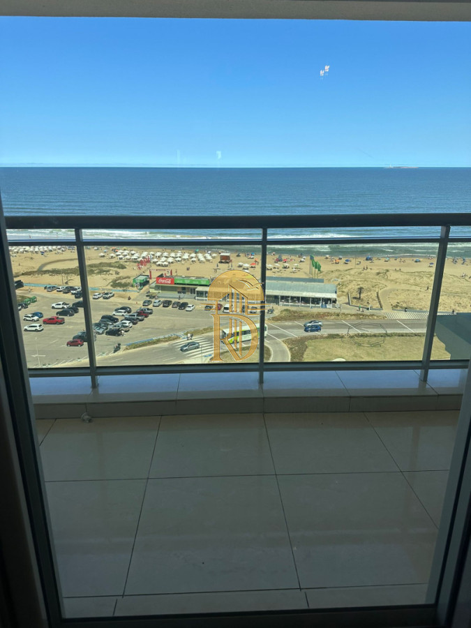 Torre Imperiale Exclusivo Apartamento de Gran Categoría con 4 Dormitorios, Servicio y 6 Baños -id-577-25