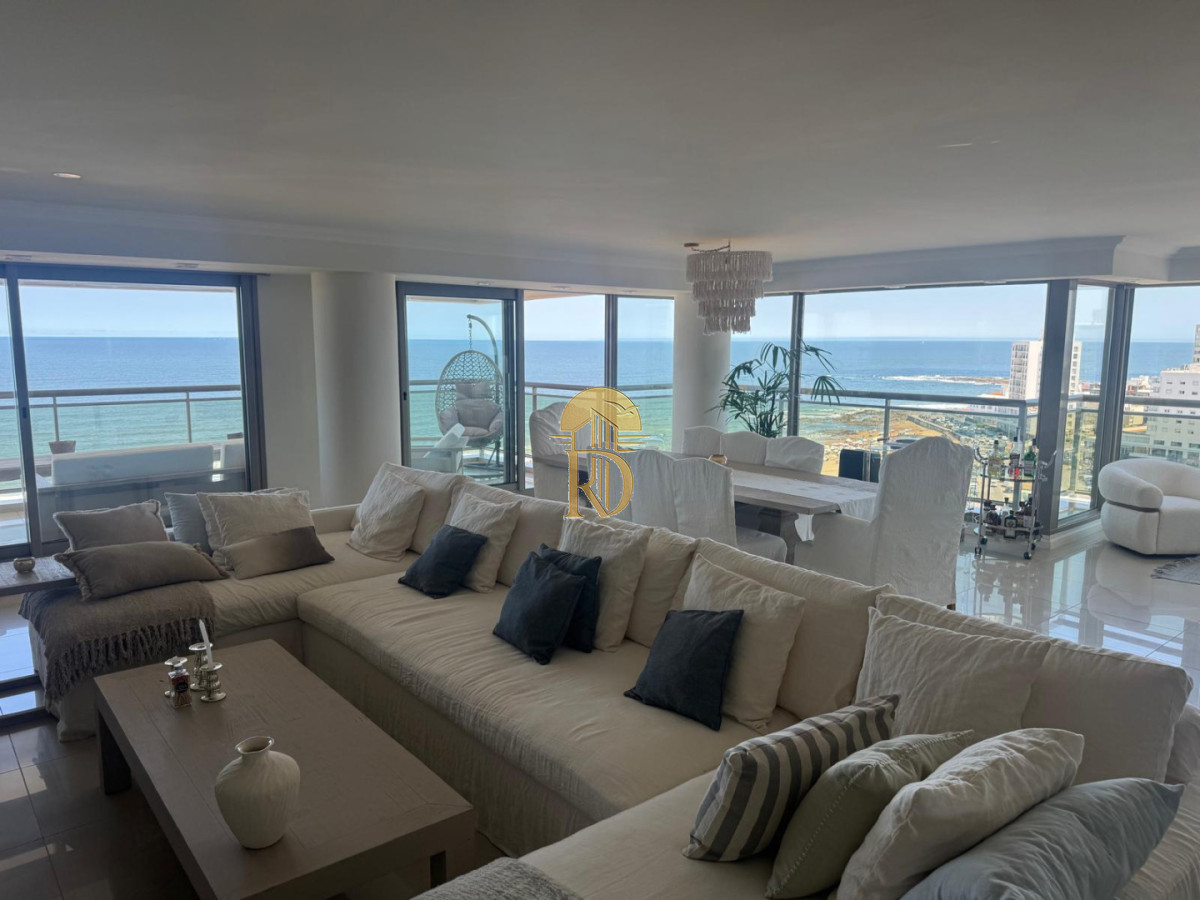 Torre Imperiale Exclusivo Apartamento de Gran Categoría con 4 Dormitorios, Servicio y 6 Baños -id-577-5