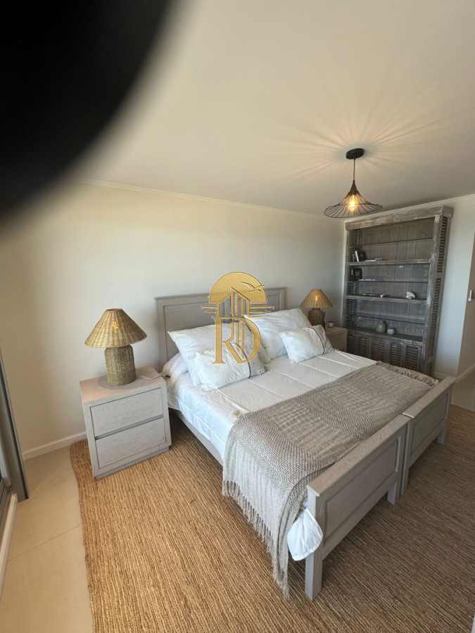 Torre Imperiale Exclusivo Apartamento de Gran Categoría con 4 Dormitorios, Servicio y 6 Baños -id-577-23