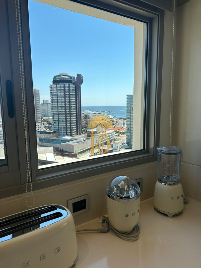 Torre Imperiale Exclusivo Apartamento de Gran Categoría con 4 Dormitorios, Servicio y 6 Baños -id-577-20