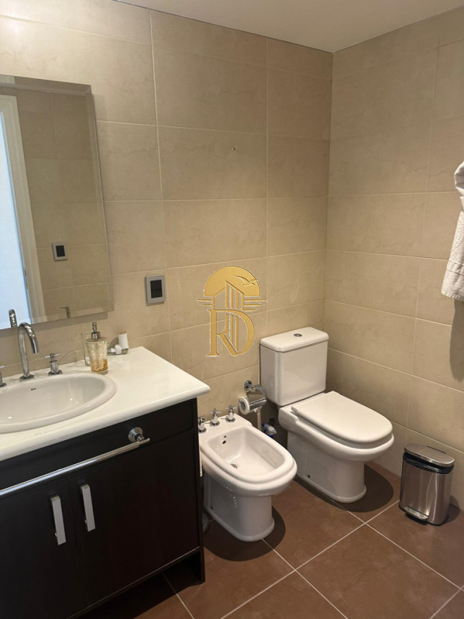 Torre Imperiale Exclusivo Apartamento de Gran Categoría con 4 Dormitorios, Servicio y 6 Baños -id-577-28