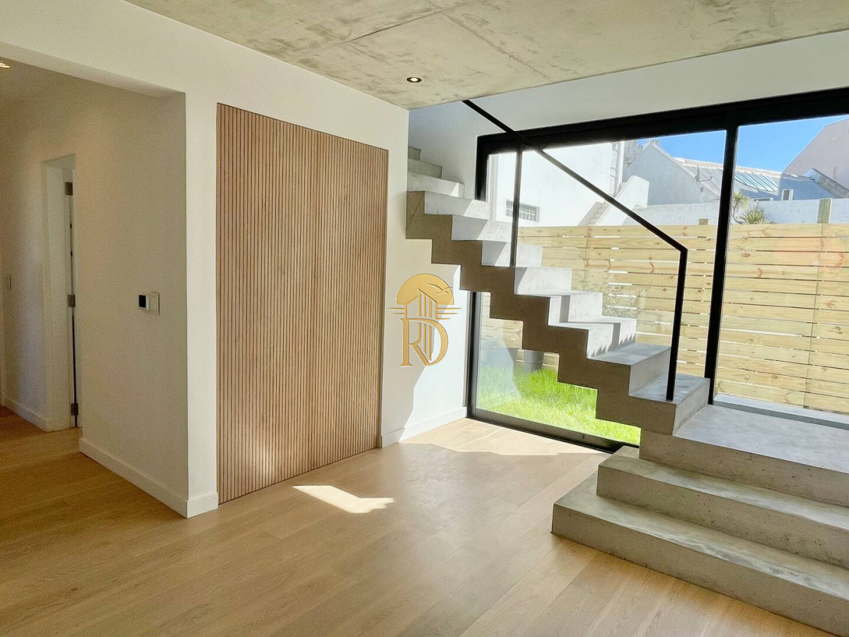 ALQUILO POR TEMPORADA HERMOSA Y MODERNA CASA EN MONTOYA -id-444-2