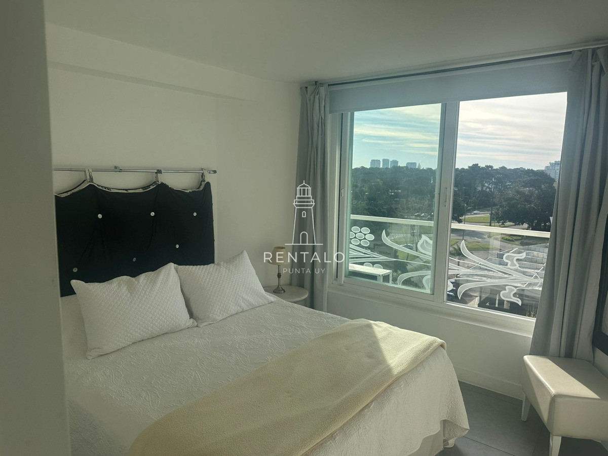 Apartamento ID.908 - Apartamento en venta de 1 dormitorio en Punta del este 2 baños