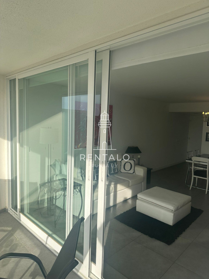Apartamento ID.908 - Apartamento en venta de 1 dormitorio en Punta del este 2 baños