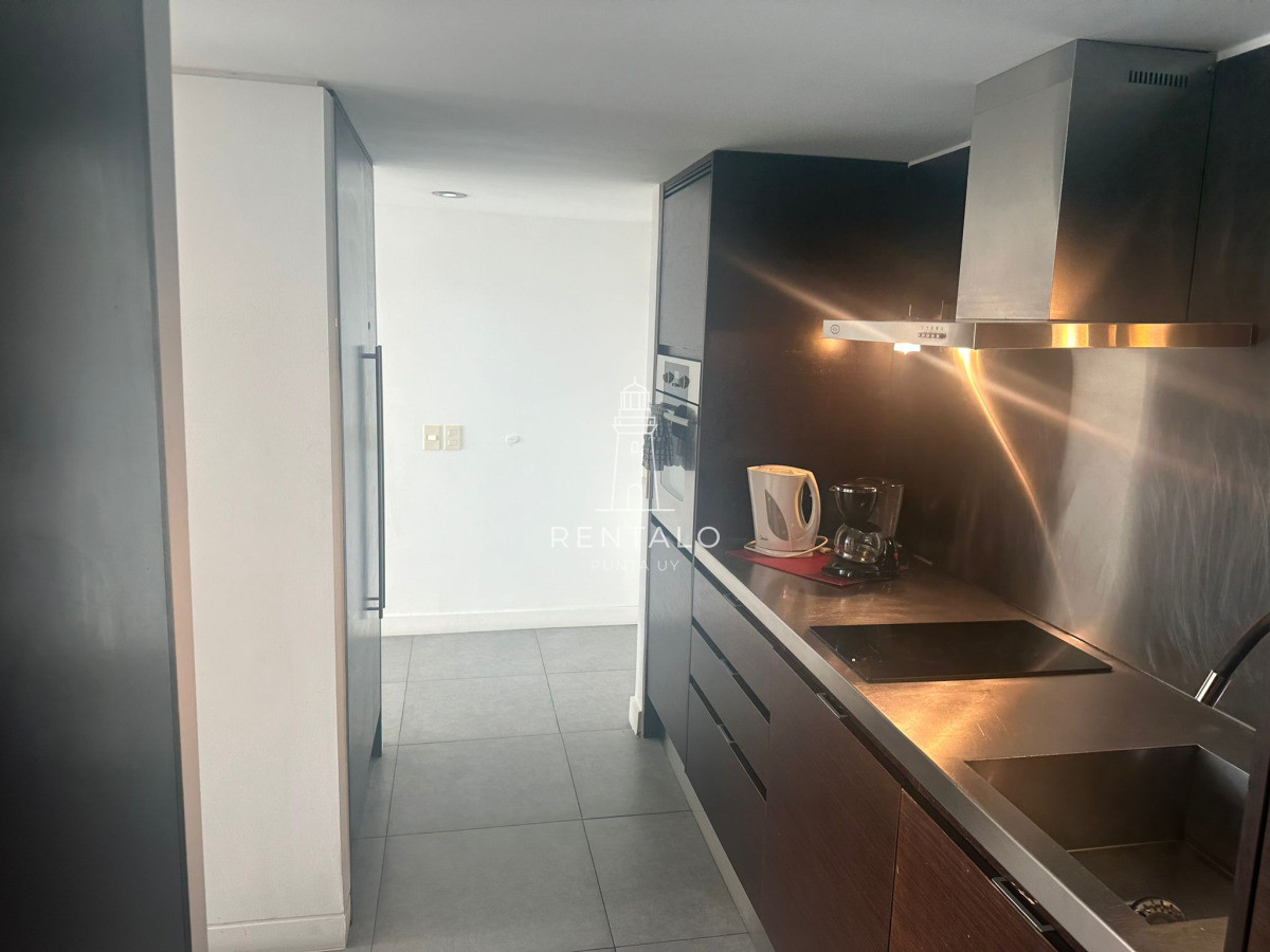 Apartamento ID.908 - Apartamento en venta de 1 dormitorio en Punta del este 2 baños
