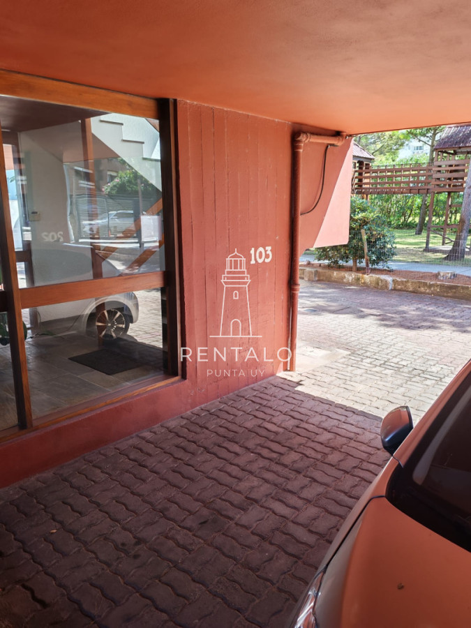 Apartamento ID.958 - Oportunidad en Aidy Grill | 2 Dormitorios con Cochera y Bajos Gastos