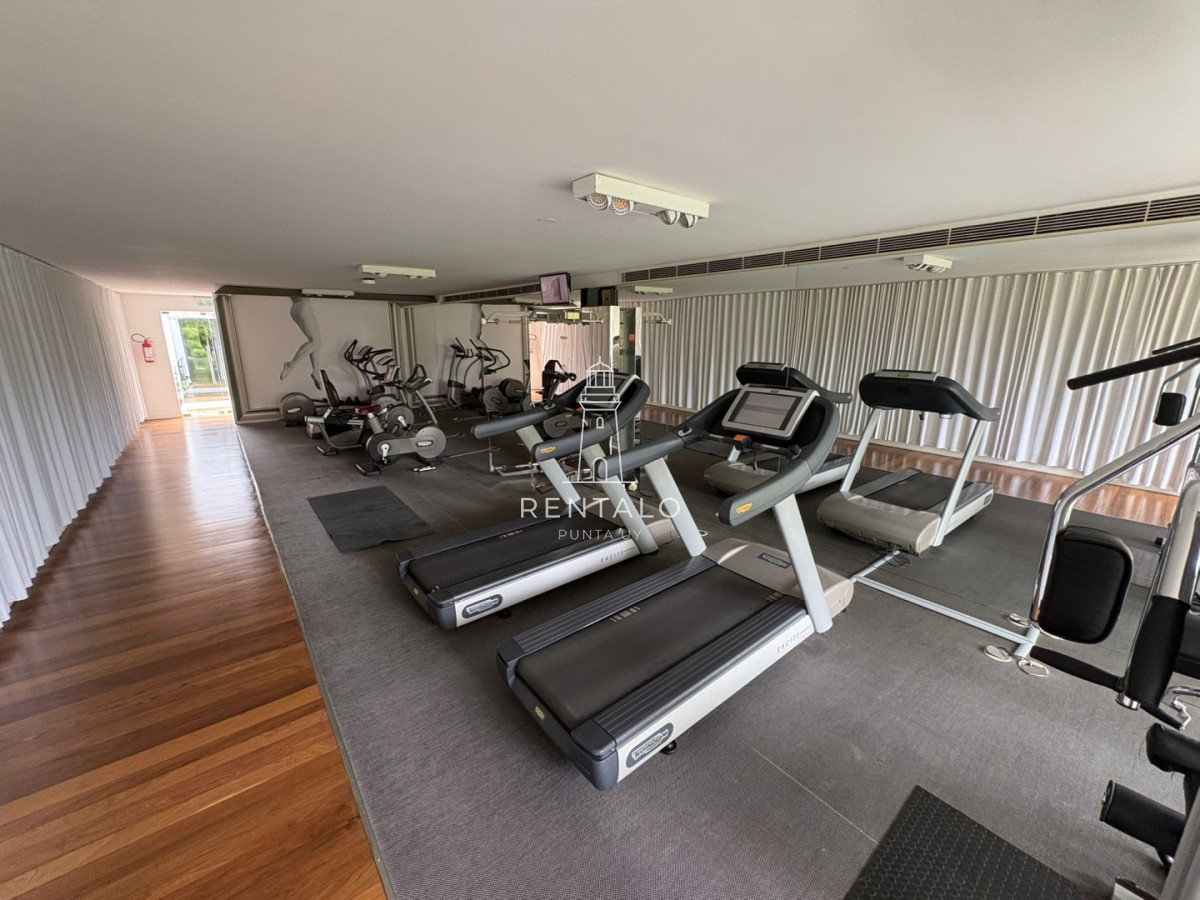 Apartamento ID.908 - Apartamento en venta de 1 dormitorio en Punta del este 2 baños