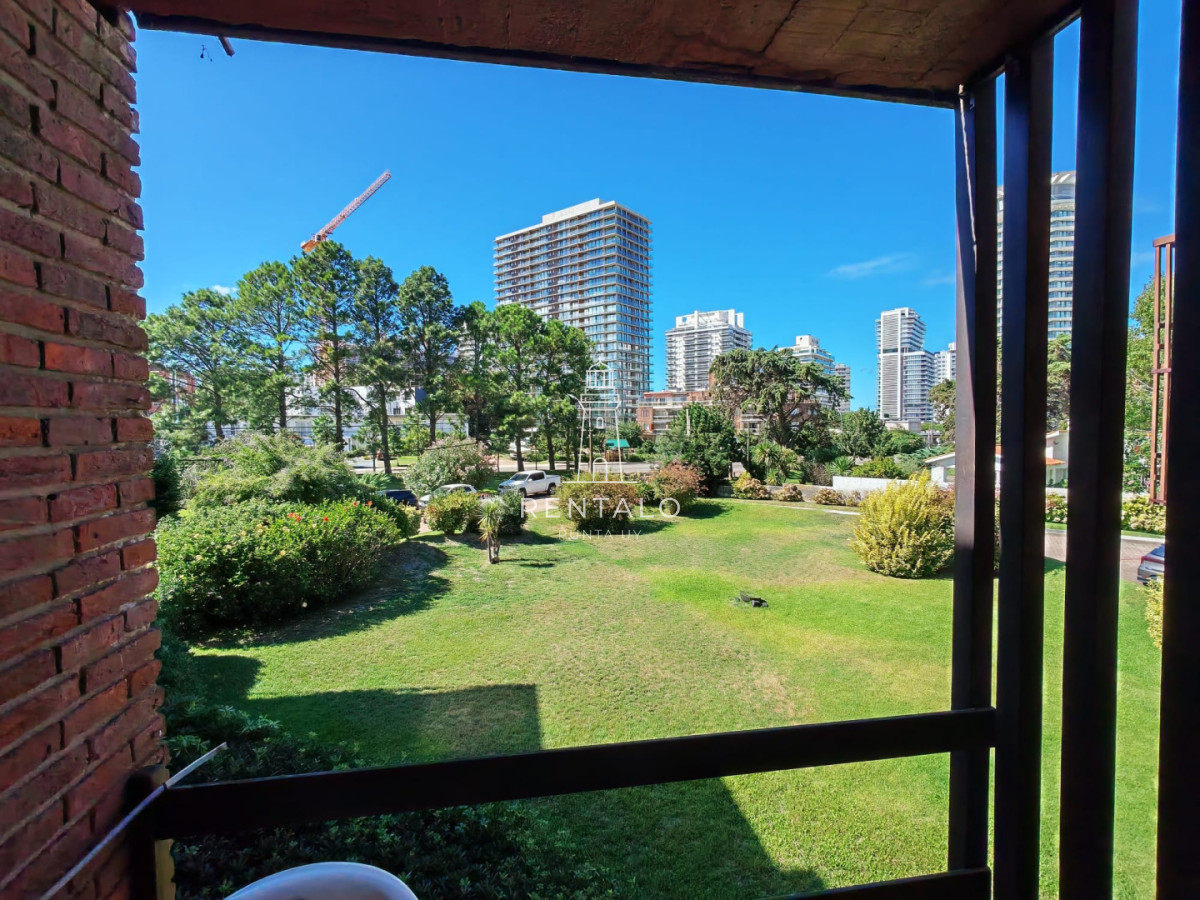 Apartamento ID.958 - Oportunidad en Aidy Grill | 2 Dormitorios con Cochera y Bajos Gastos