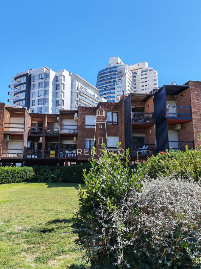 Apartamento ID.958 - Oportunidad en Aidy Grill | 2 Dormitorios con Cochera y Bajos Gastos