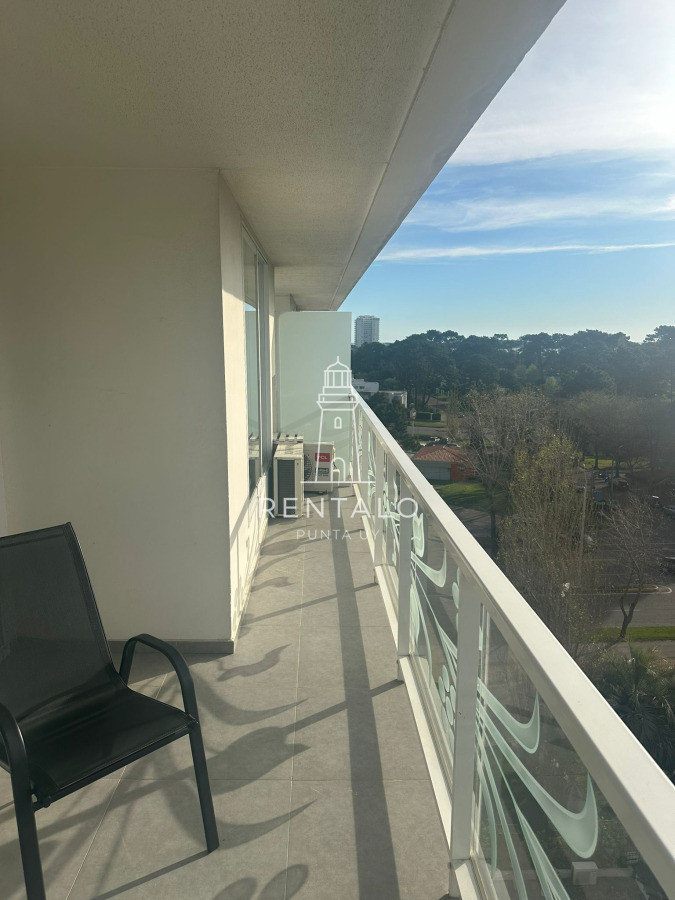 Apartamento ID.908 - Apartamento en venta de 1 dormitorio en Punta del este 2 baños