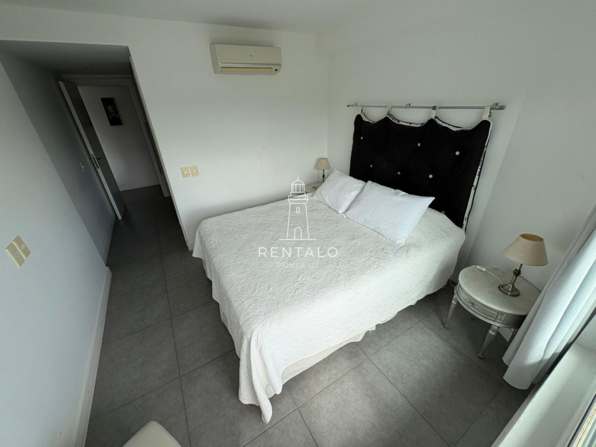 Apartamento ID.908 - Apartamento en venta de 1 dormitorio en Punta del este 2 baños