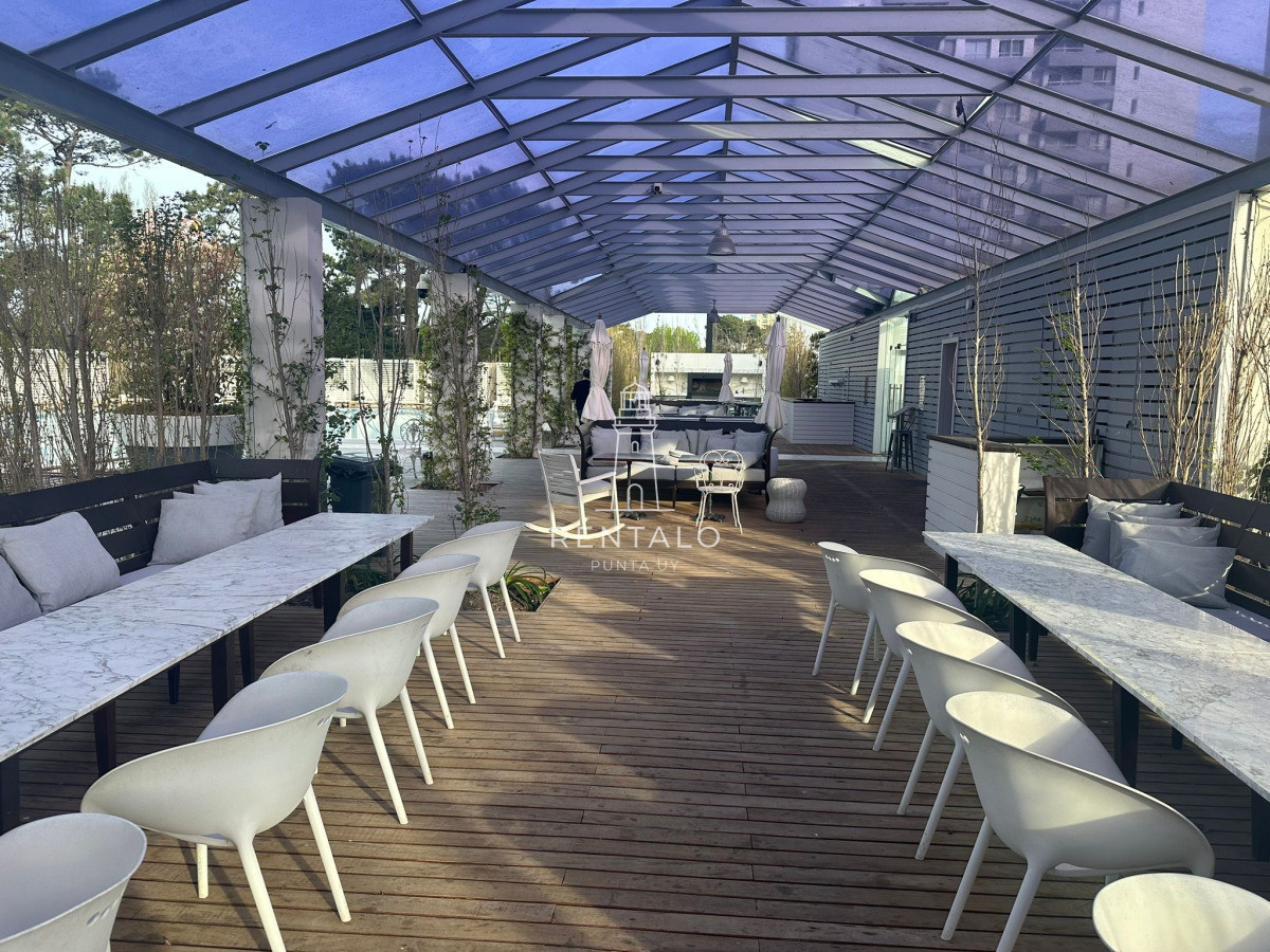 Apartamento ID.908 - Apartamento en venta de 1 dormitorio en Punta del este 2 baños