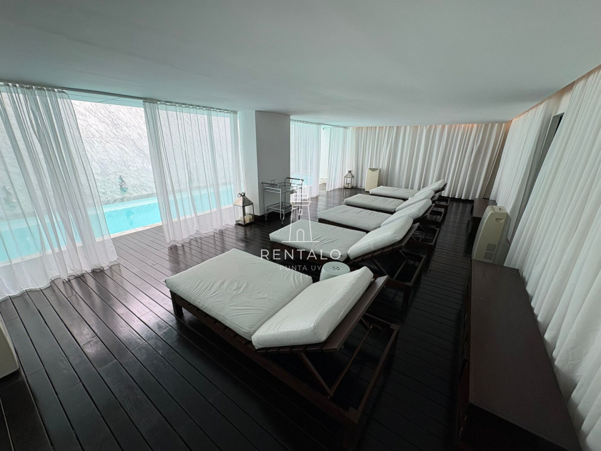 Apartamento ID.908 - Apartamento en venta de 1 dormitorio en Punta del este 2 baños