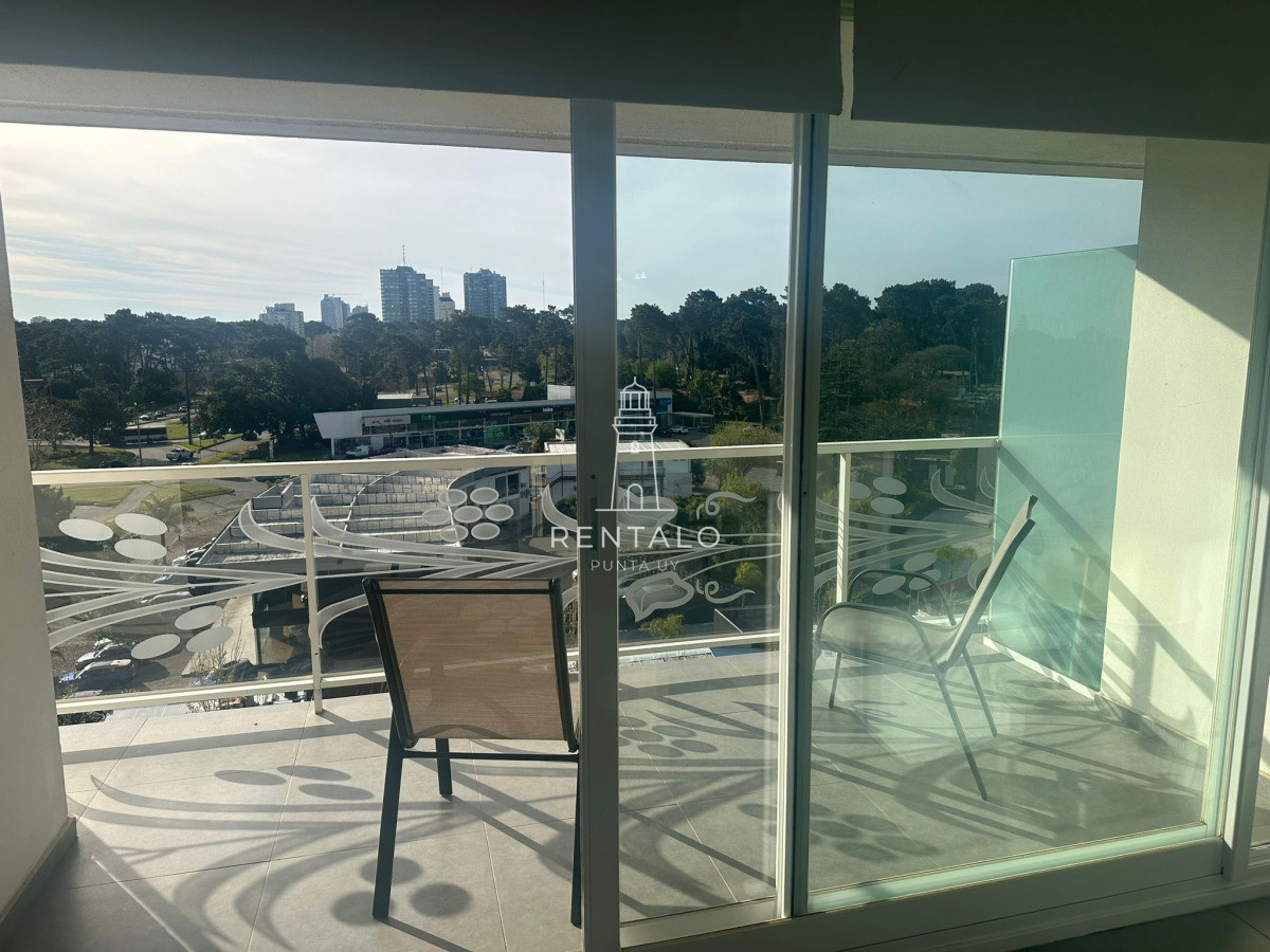 Apartamento ID.908 - Apartamento en venta de 1 dormitorio en Punta del este 2 baños