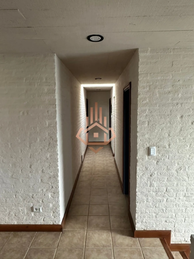 Vendo Casa en Nuevo Cantegril 5 Dormitorios y 5 Baños Exclente Construccion