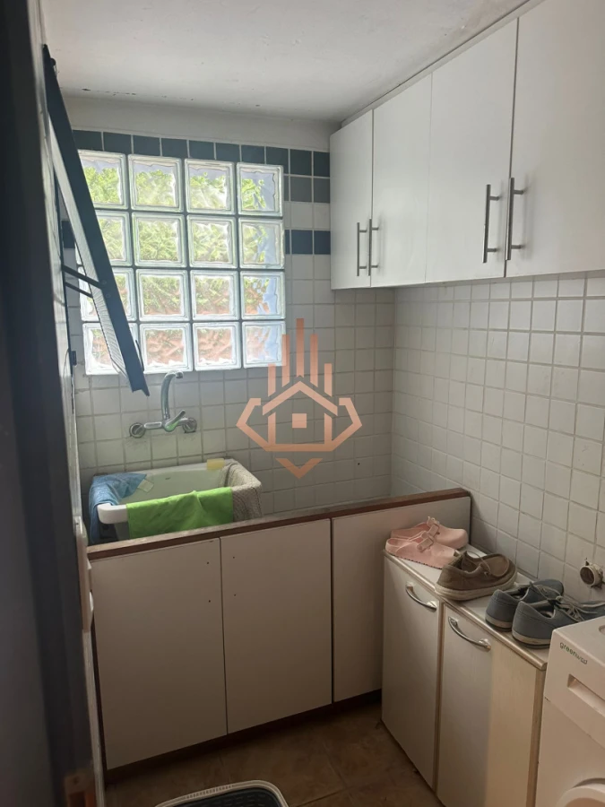 Vendo Casa en Nuevo Cantegril 5 Dormitorios y 5 Baños Exclente Construccion