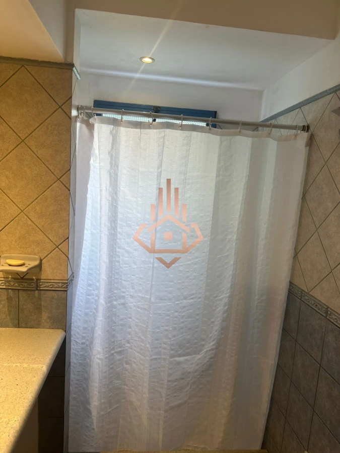 Vendo Casa en Nuevo Cantegril 5 Dormitorios y 5 Baños Exclente Construccion