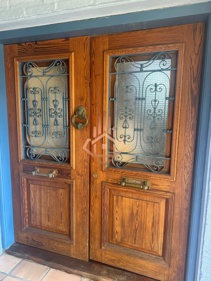 Vendo Casa en Nuevo Cantegril 5 Dormitorios y 5 Baños Exclente Construccion