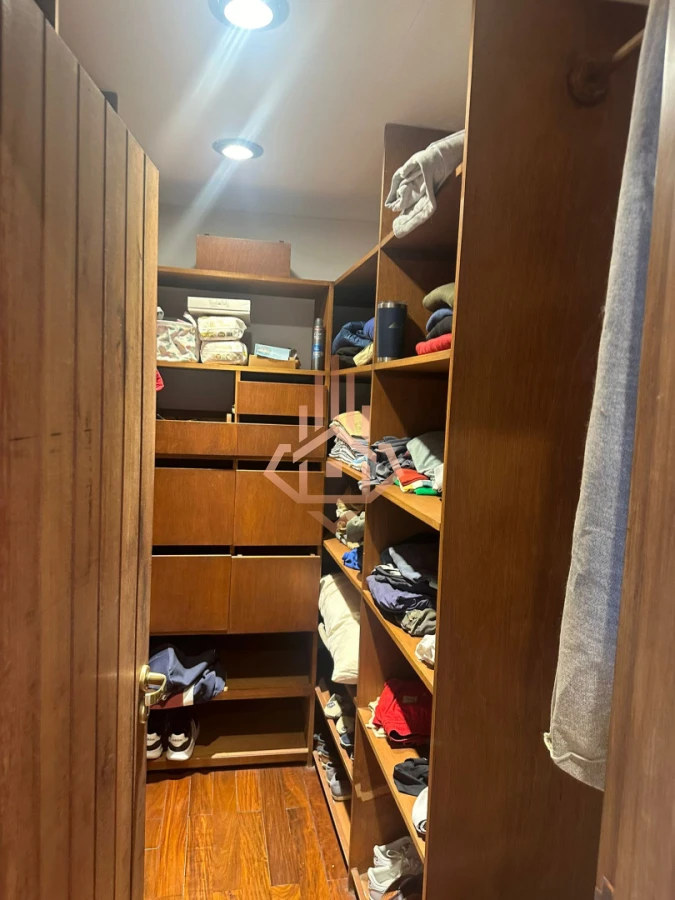 Vendo Casa en Nuevo Cantegril 5 Dormitorios y 5 Baños Exclente Construccion