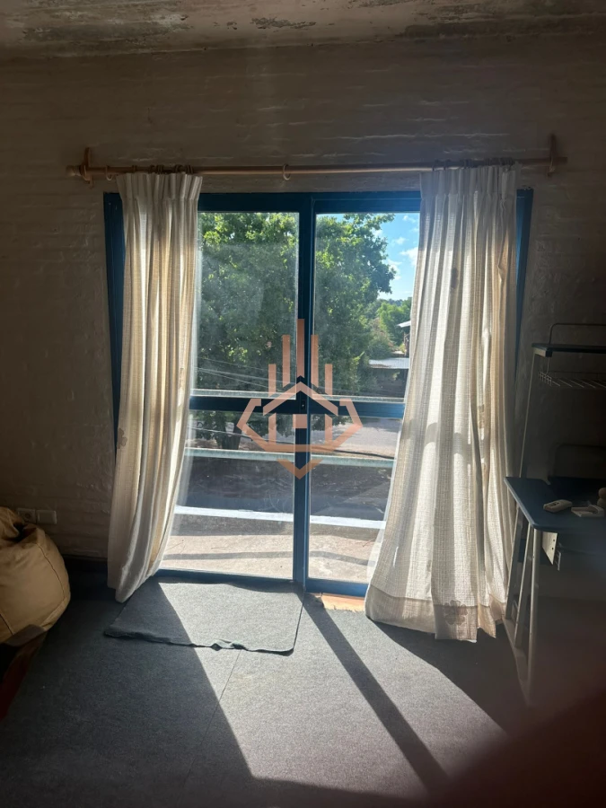 Vendo Casa en Nuevo Cantegril 5 Dormitorios y 5 Baños Exclente Construccion