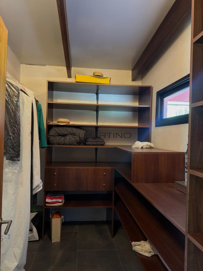 Chacra ID.3670 - LUGAR DE ENSUEÑO !!!!  VENDO CHACRA DE 14 HAS QUE YA NO SE ENCUENTRAN EN LA ZONA . CANCHA DE POLO , PICADERO Y CABALLERIZAS 