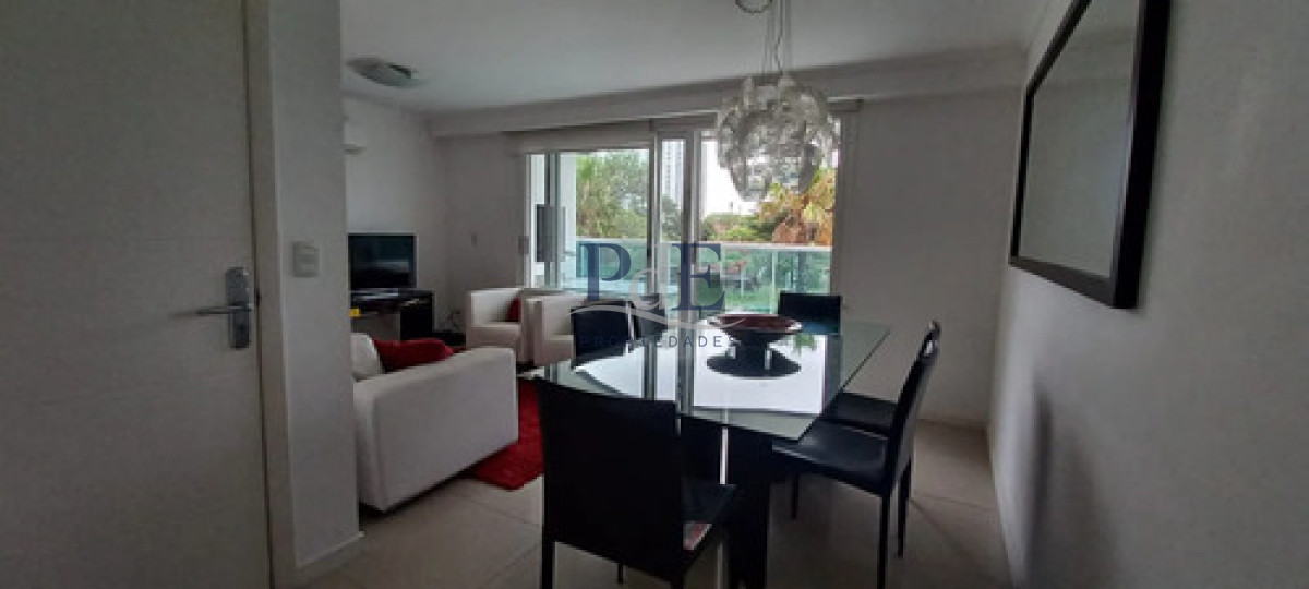 Apartamento de 3 dormitorios en Casino Tower, Punta del Este - Imagen 1