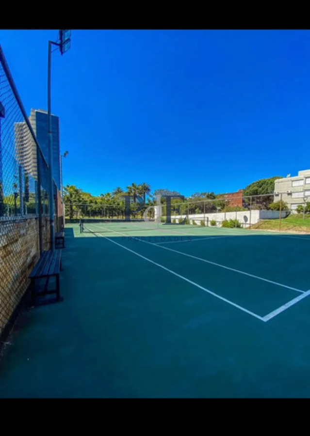 Apartamento de 3 dormitorios en Casino Tower, Punta del Este - Imagen 19