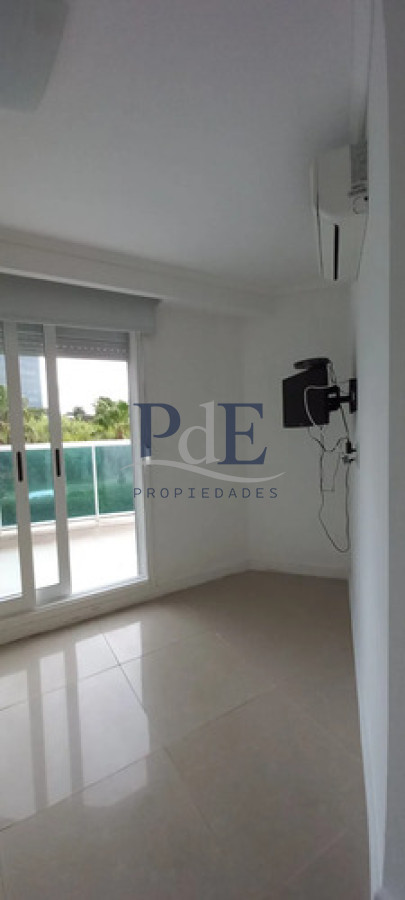 Apartamento de 3 dormitorios en Casino Tower, Punta del Este - Imagen 14