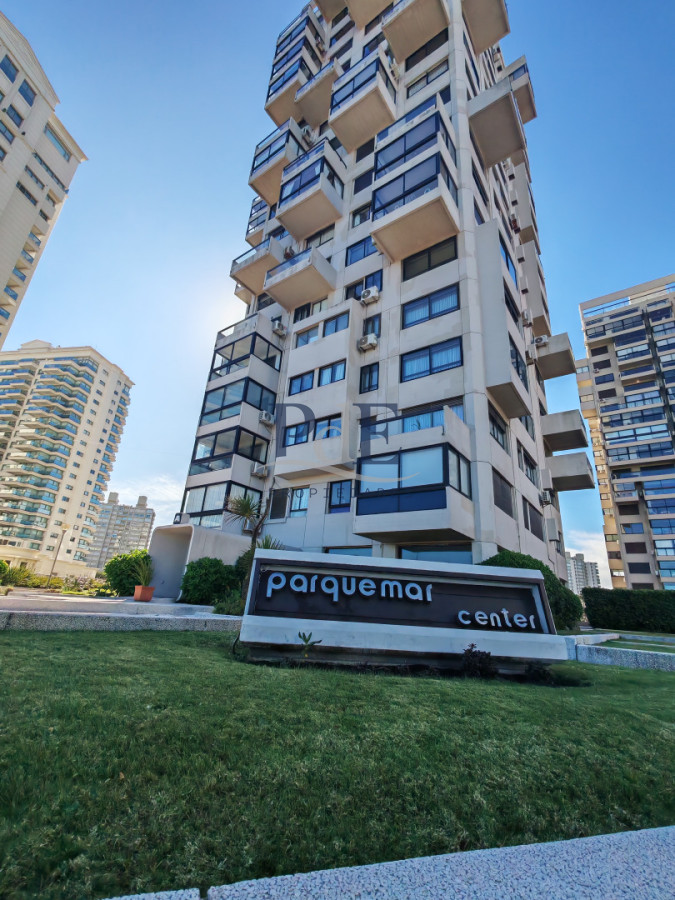 ALQUILER DE TEMPORADA EN APTO DE 3 DORMITORIOS Y DOS BAÑOS CON UNA VISTA INIGUALABLE A LA BRAVA  - Imagen 6