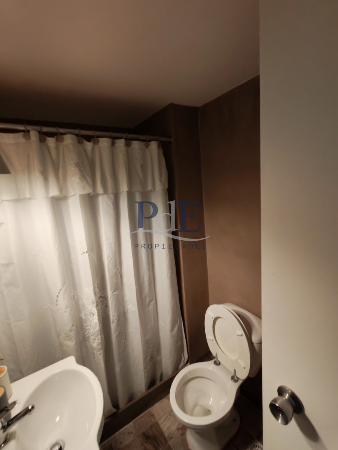 ALQUILER DE TEMPORADA EN APTO DE 3 DORMITORIOS Y DOS BAÑOS CON UNA VISTA INIGUALABLE A LA BRAVA  - Imagen 17