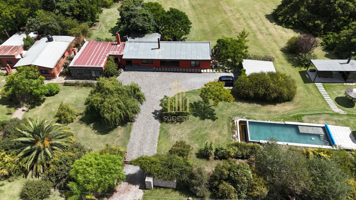 Chacra ID.13 - LUGAR DE ENSUEÑO !!!!  VENDO CHACRA DE 14 HAS QUE YA NO SE ENCUENTRAN EN LA ZONA . CANCHA DE POLO , PICADERO Y CABALLERIZAS 