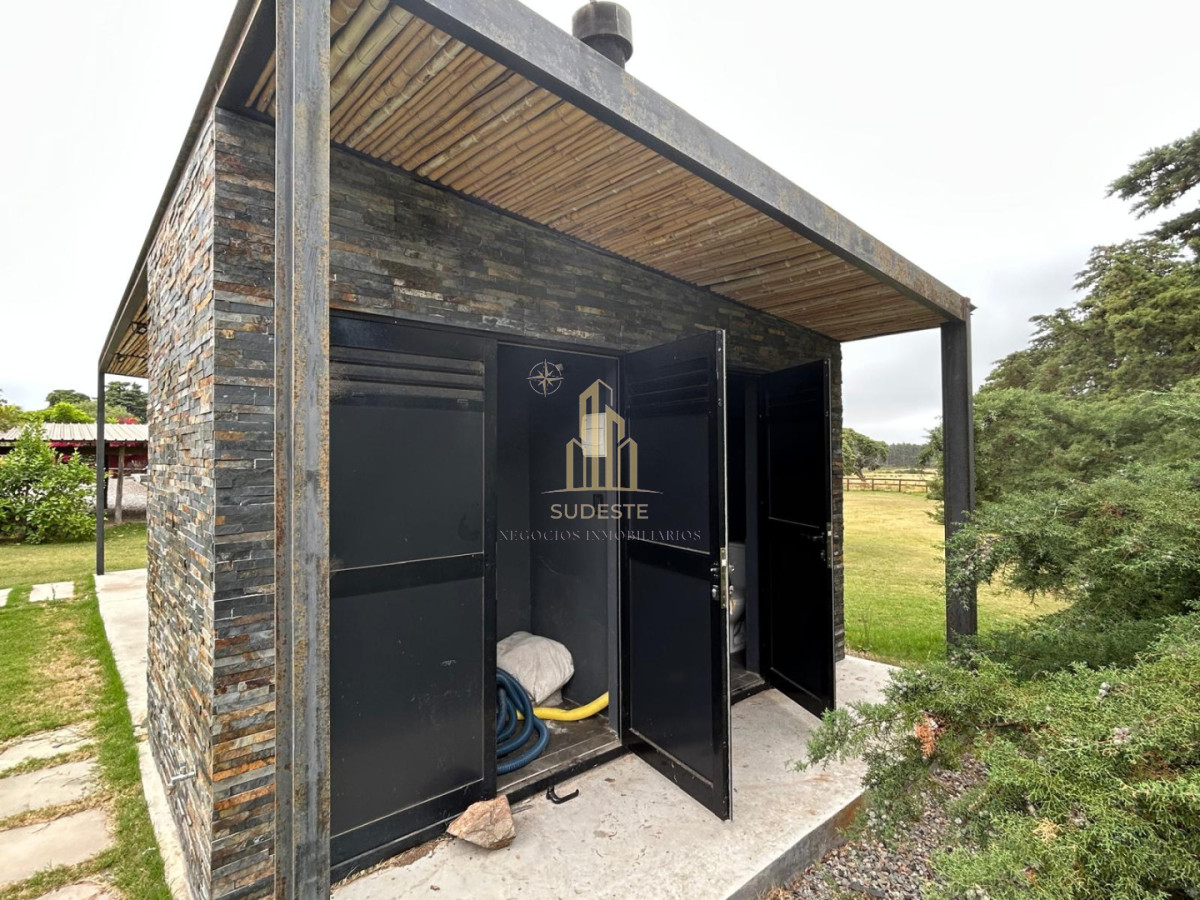 Chacra ID.13 - LUGAR DE ENSUEÑO !!!!  VENDO CHACRA DE 14 HAS QUE YA NO SE ENCUENTRAN EN LA ZONA . CANCHA DE POLO , PICADERO Y CABALLERIZAS 