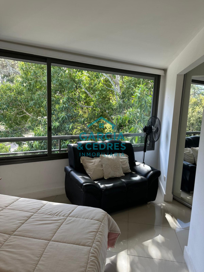 Apartamento ID.222 - Apartamento de 1 dormitorio en Edificio Unique, Punta del Este