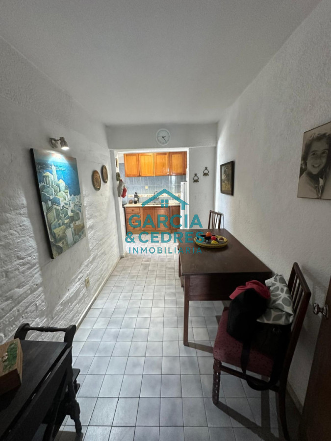 Apartamento ID.143 - OPORTUNIDAD Alquiler Anual USD 1200 Apto torre Marfil de 2 dorm. y 2 baños piso alto 