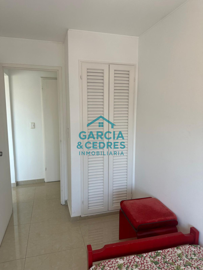 Apartamento ID.197 - Oportunidad !!! Venta Apartamento 4 Dormitorios y 3 baños Reciclado - Playa Brava - Parquemar Center